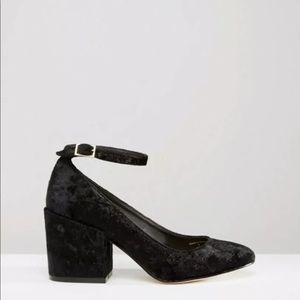 ASOS Womens Size 6 Black Suede Block Heels